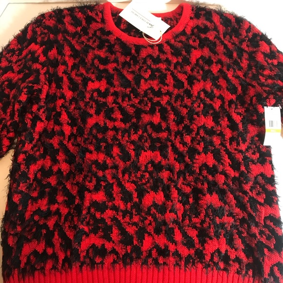 Two by Vince Camuto Eyelash Sweater Red/Black Sm - Picture 1 of 4